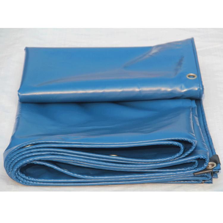 車(chē)和貨場(chǎng)蓋布